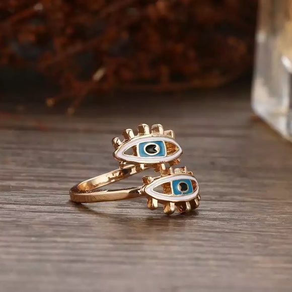 β¨Evil eye gold ring π§Ώ - Picture 3 of 5